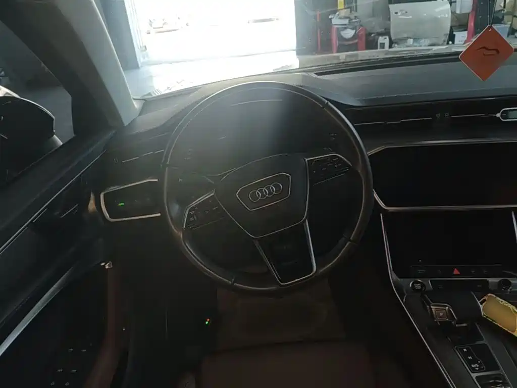 Audi A6L 2021 45 TFSI Exclusive Elegance фото 11