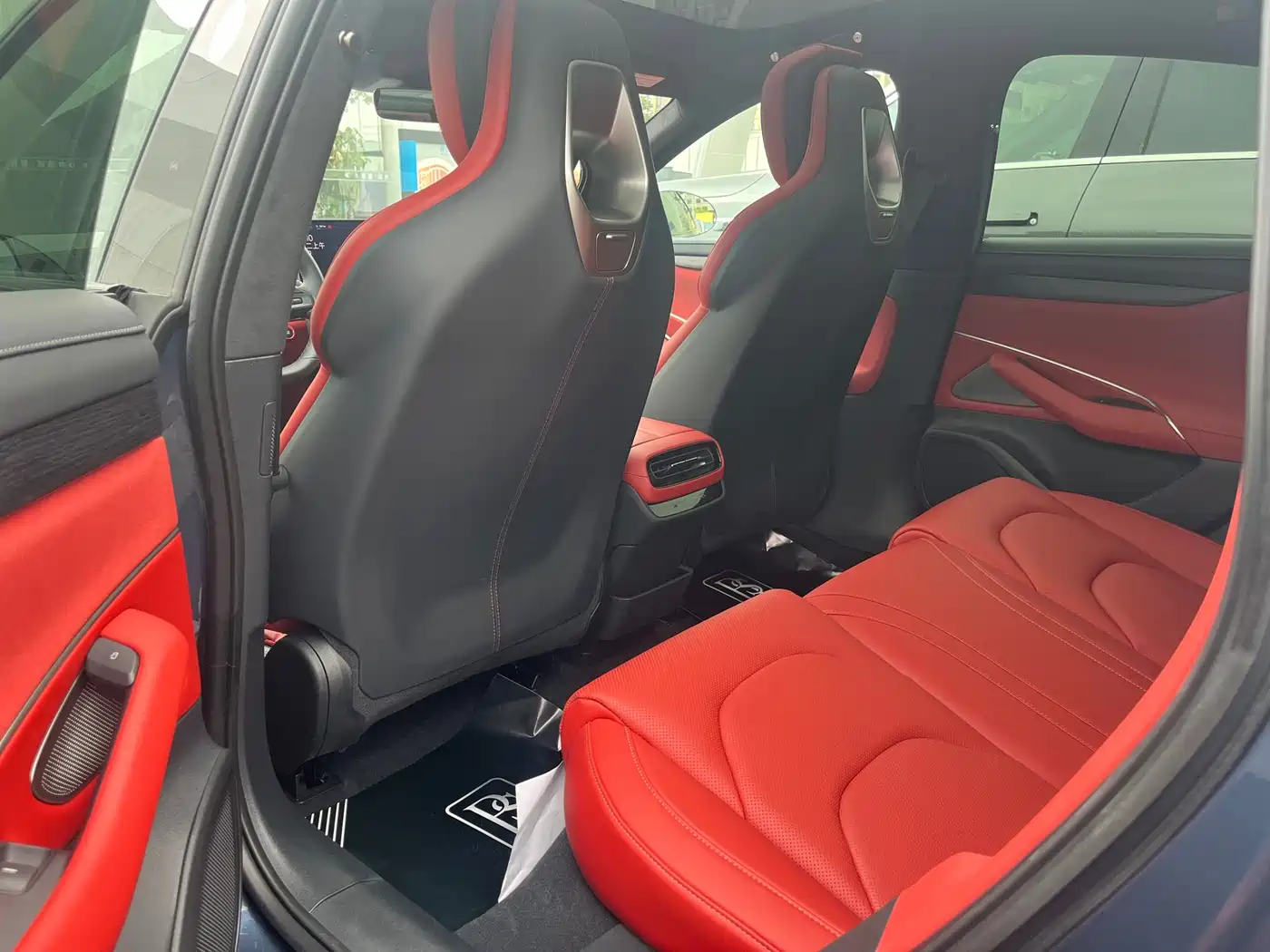 Xiaomi Auto Xiaomi SU7 2024 AWD Extended Range Advanced Smart Driving Max Edition фото 5
