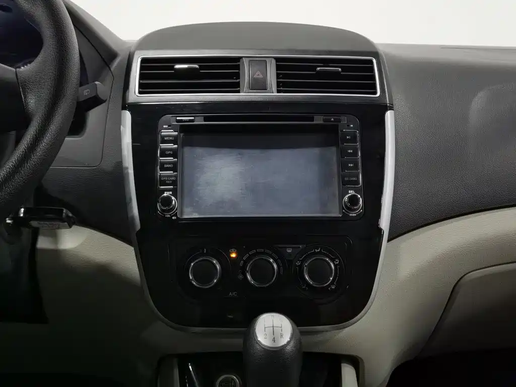 Dongfeng Fengxing Joyear X3 2016 2016 1.5L Comfort