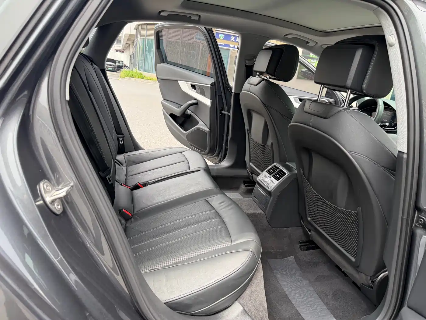 Audi A4L 2020 40 TFSI Luxury Dynamic фото 11