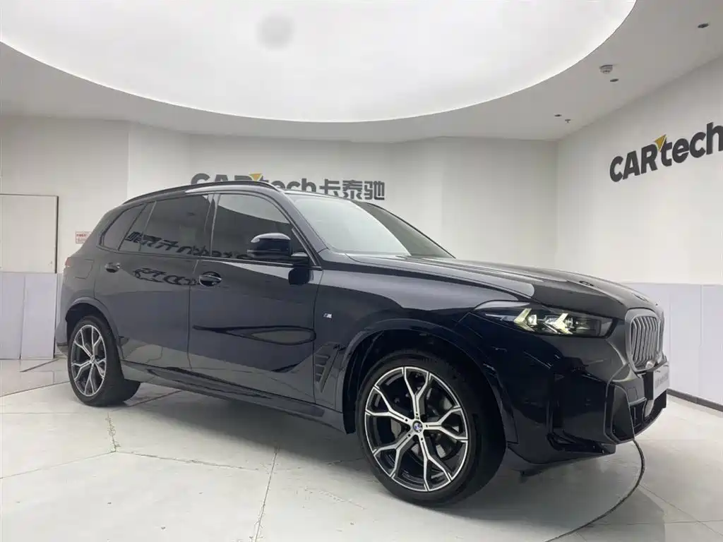 BMW X5 2023 xDrive 30Li Premium M Sport Black Night Package фото 2