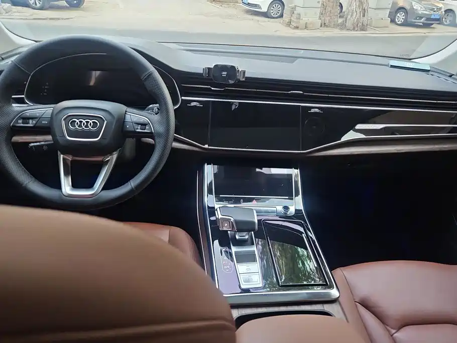 Photo 12 - Audi Q7