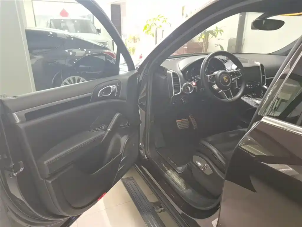 Porsche Cayenne 2016 Cayenne 3.0T фото 16