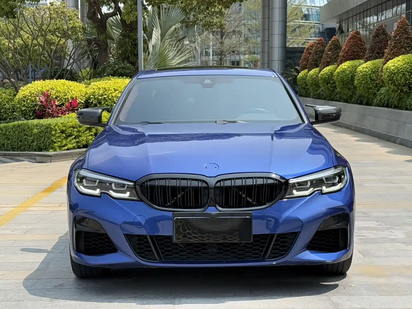 BMW 3 SERIES