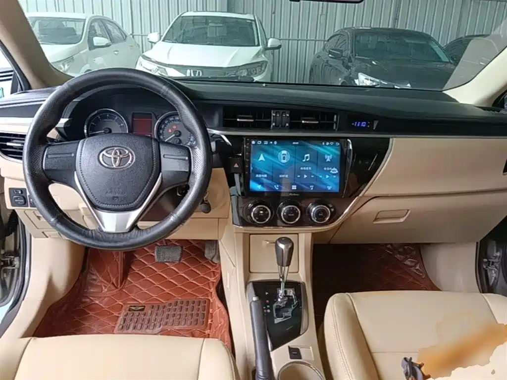 Toyota Corolla 2014 1.6L CVT GL-i фото 10