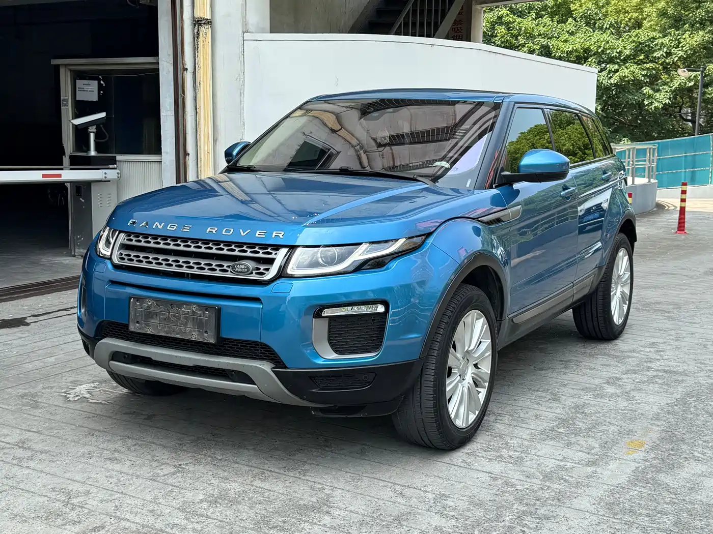 Land Rover Range Rover Evoque 2016 2.0T SE ZhiYao