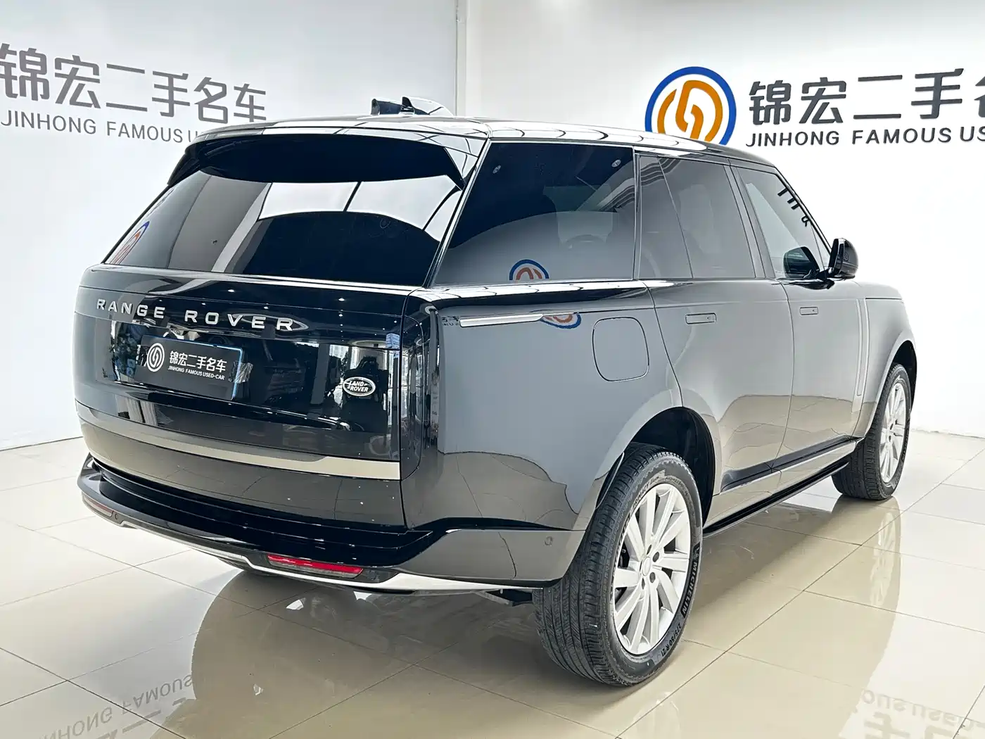 Land Rover Range Rover 2024 3.0 L6 360PS Golden Age Edition фото 25