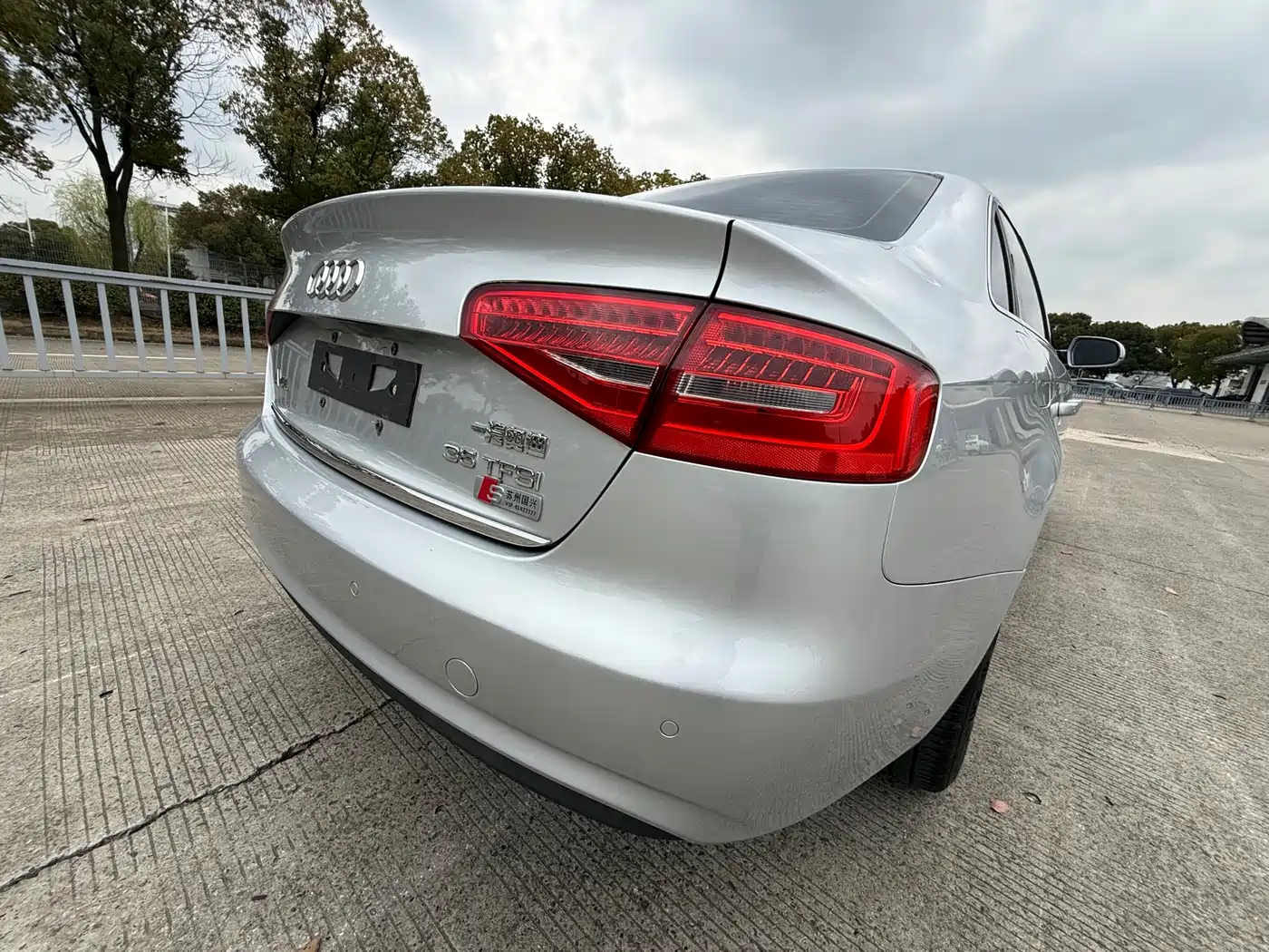 Audi A4L 2013 35 TFSI Automatic Luxury фото 16