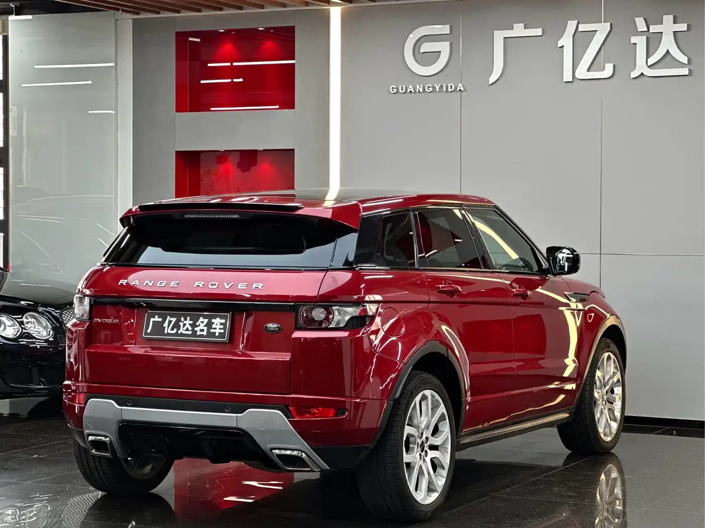 Land Rover Range Rover Evoque (Import) 2012 2.0T 5-door Premium Edition фото 19