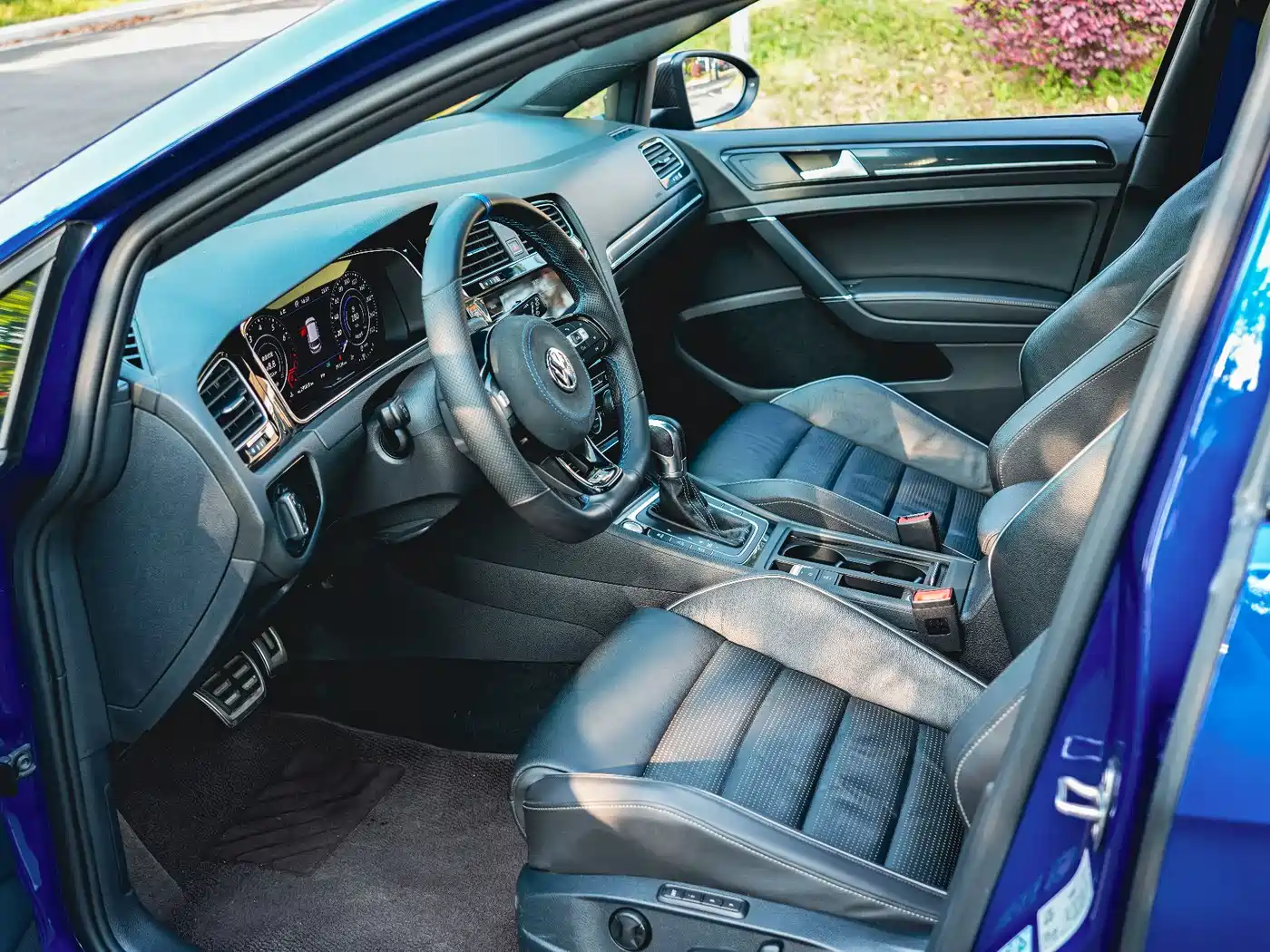 Volkswagen Golf (Import) 2017 2.0TSI R фото 13