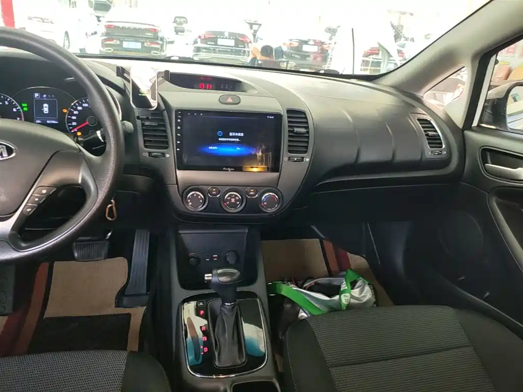 Kia K3 2017 1.6L Automatic 15th Anniversary Special GLS фото 13