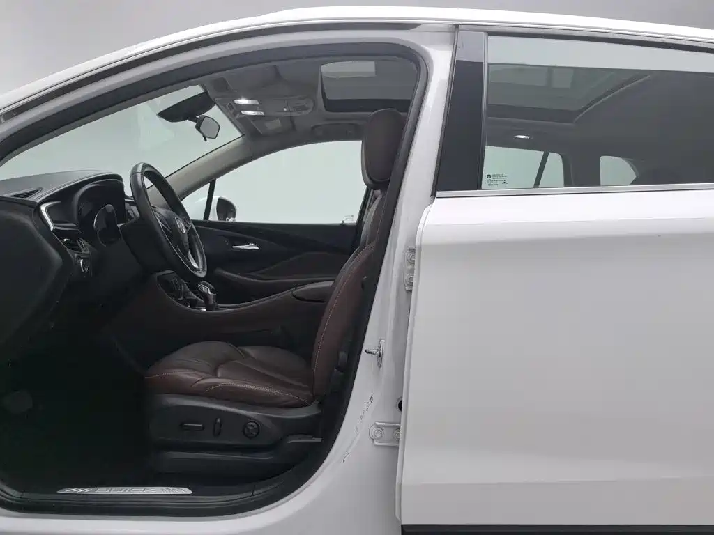 Фото 10 - Buick Envision Plus