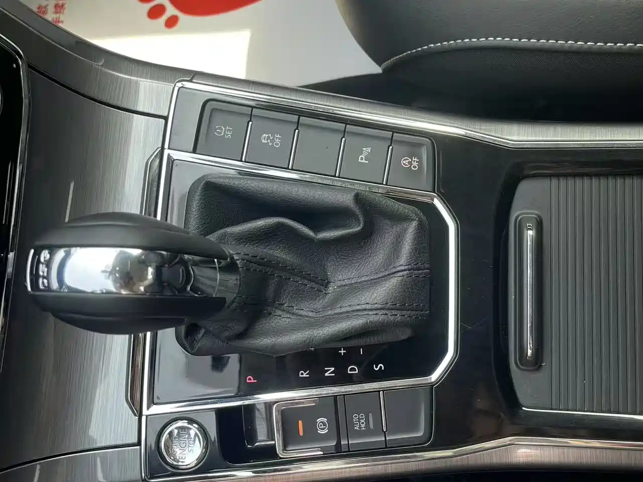 Volkswagen Passat 2016 330TSI DSG Honor Edition фото 17