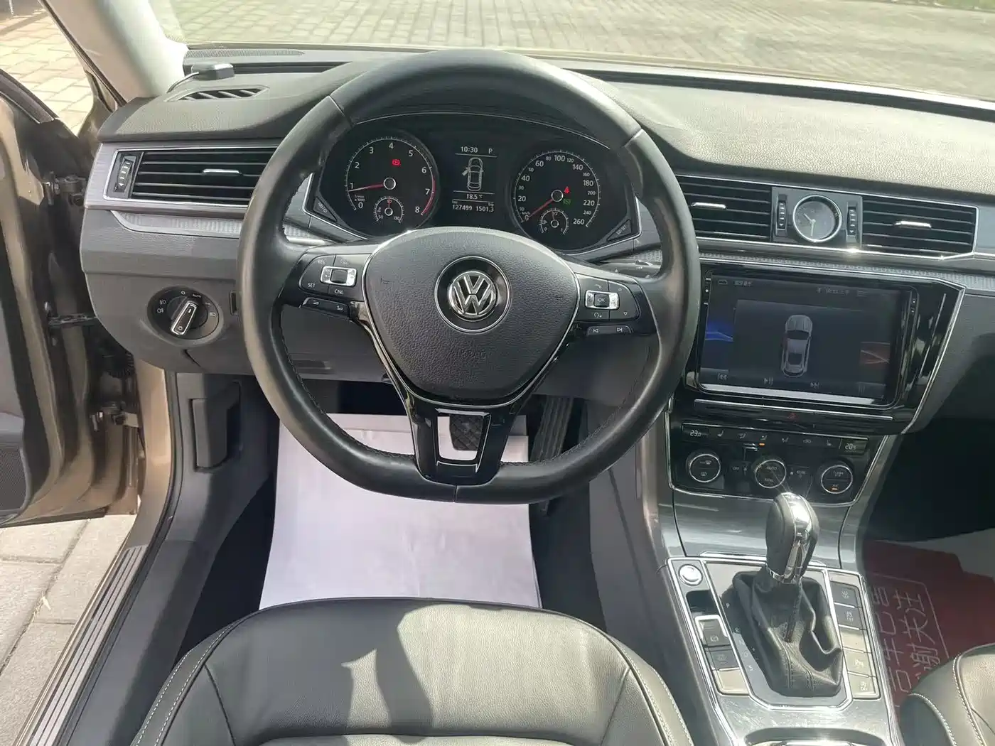 Volkswagen Passat 2016 330TSI DSG Honor Edition фото 15