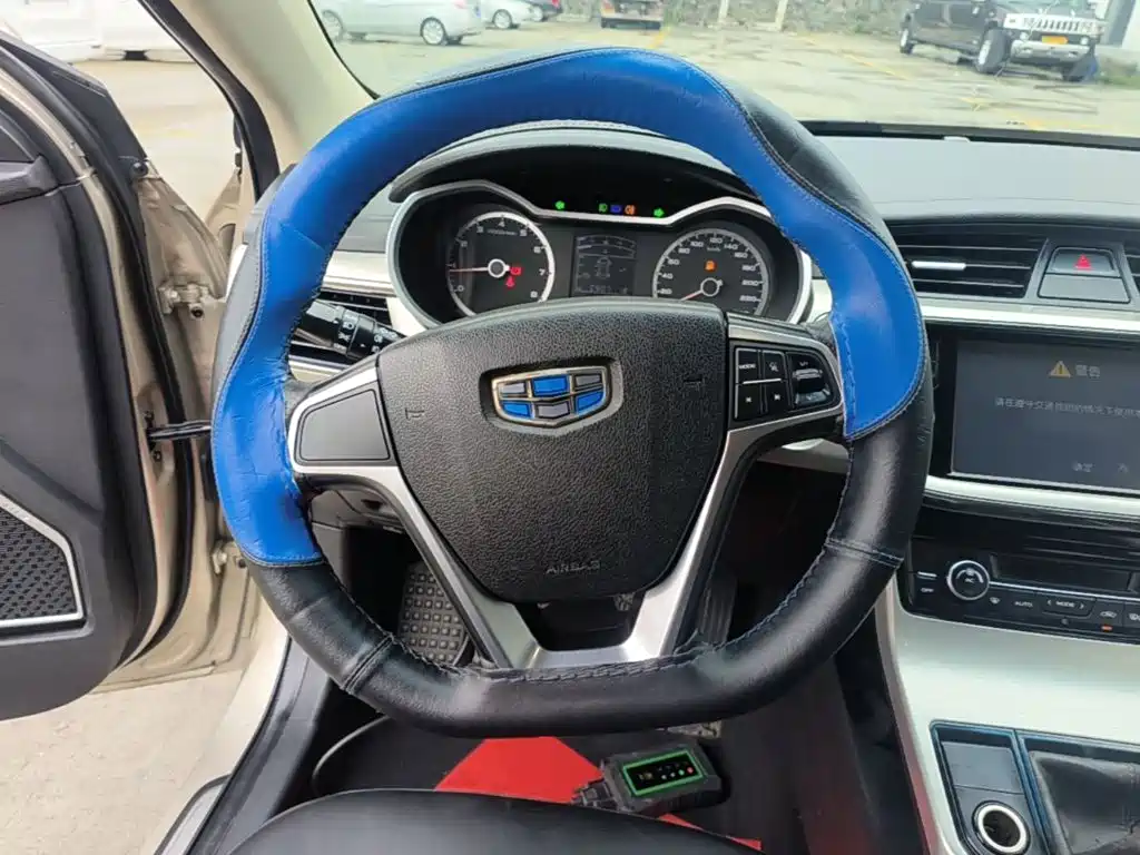 Фото 11 - Geely Emgrand GL