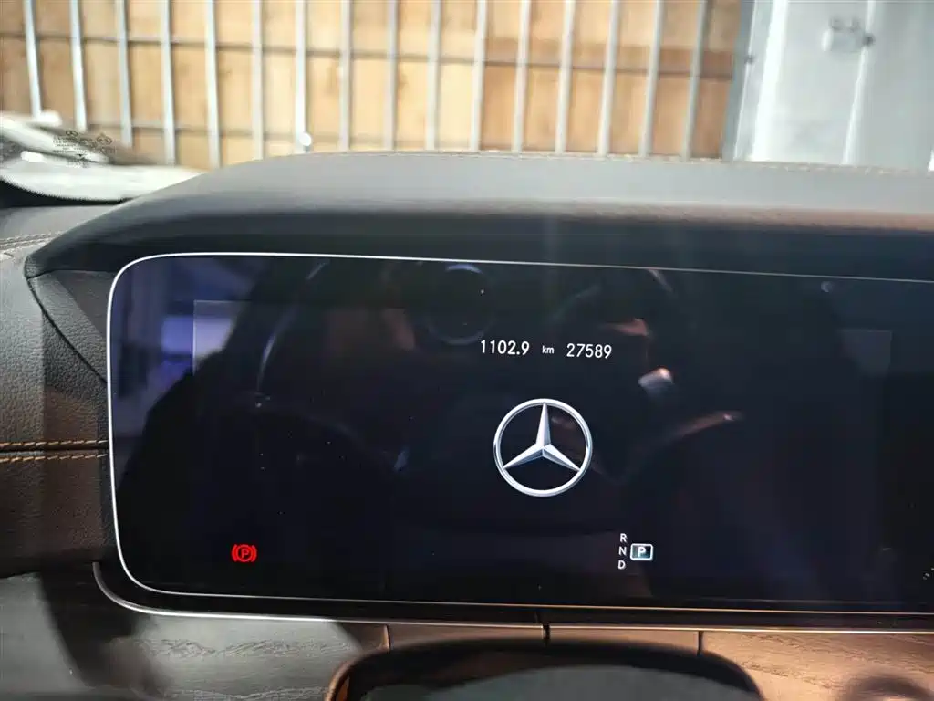 Mercedes-Benz E-Class 2023 E 300 L Sport Luxury фото 5