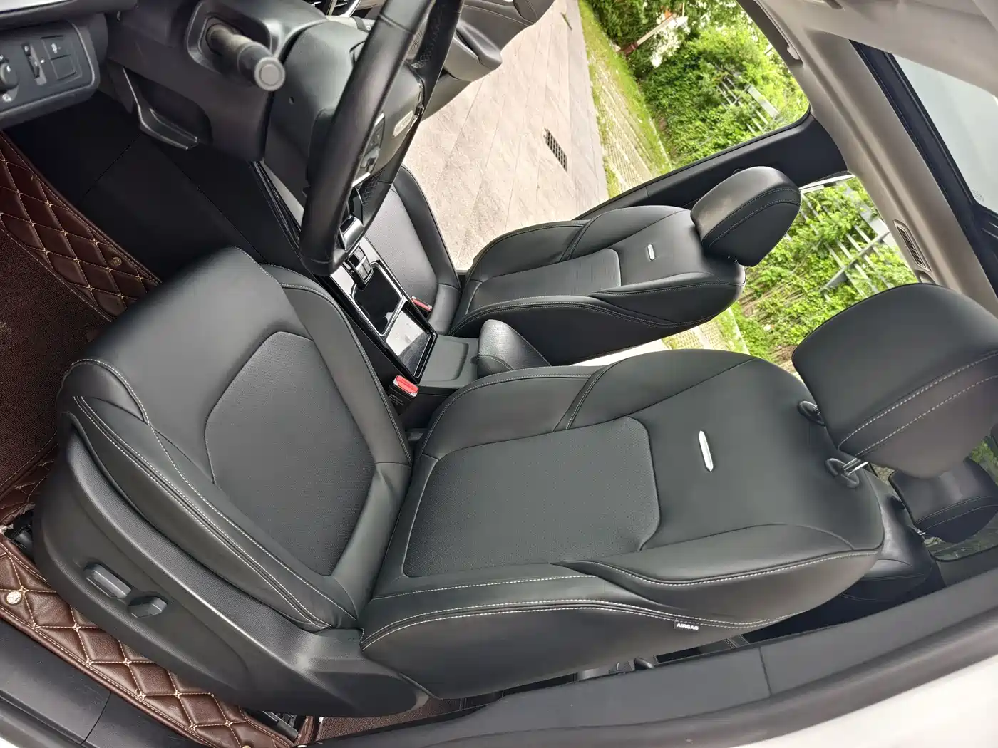 SAIC MAXUS EUNIQ 5 2020 1.3T PLUG IN Premium Edition фото 20