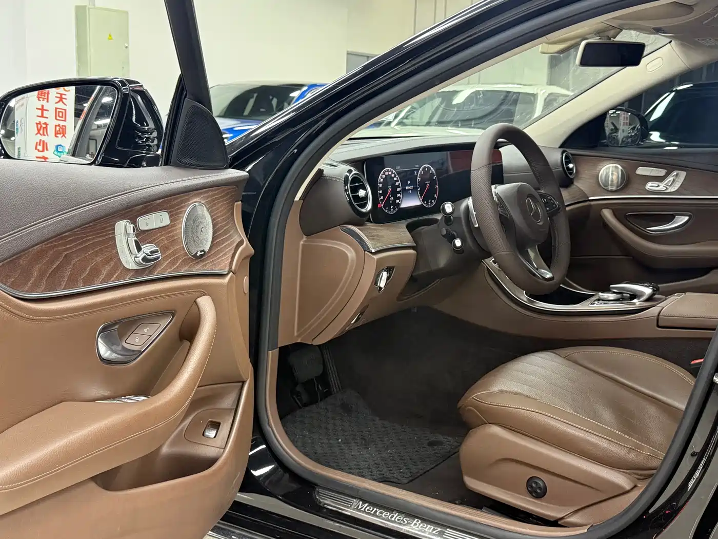 Mercedes-Benz E-Class 2018 E 300 L Luxury фото 4
