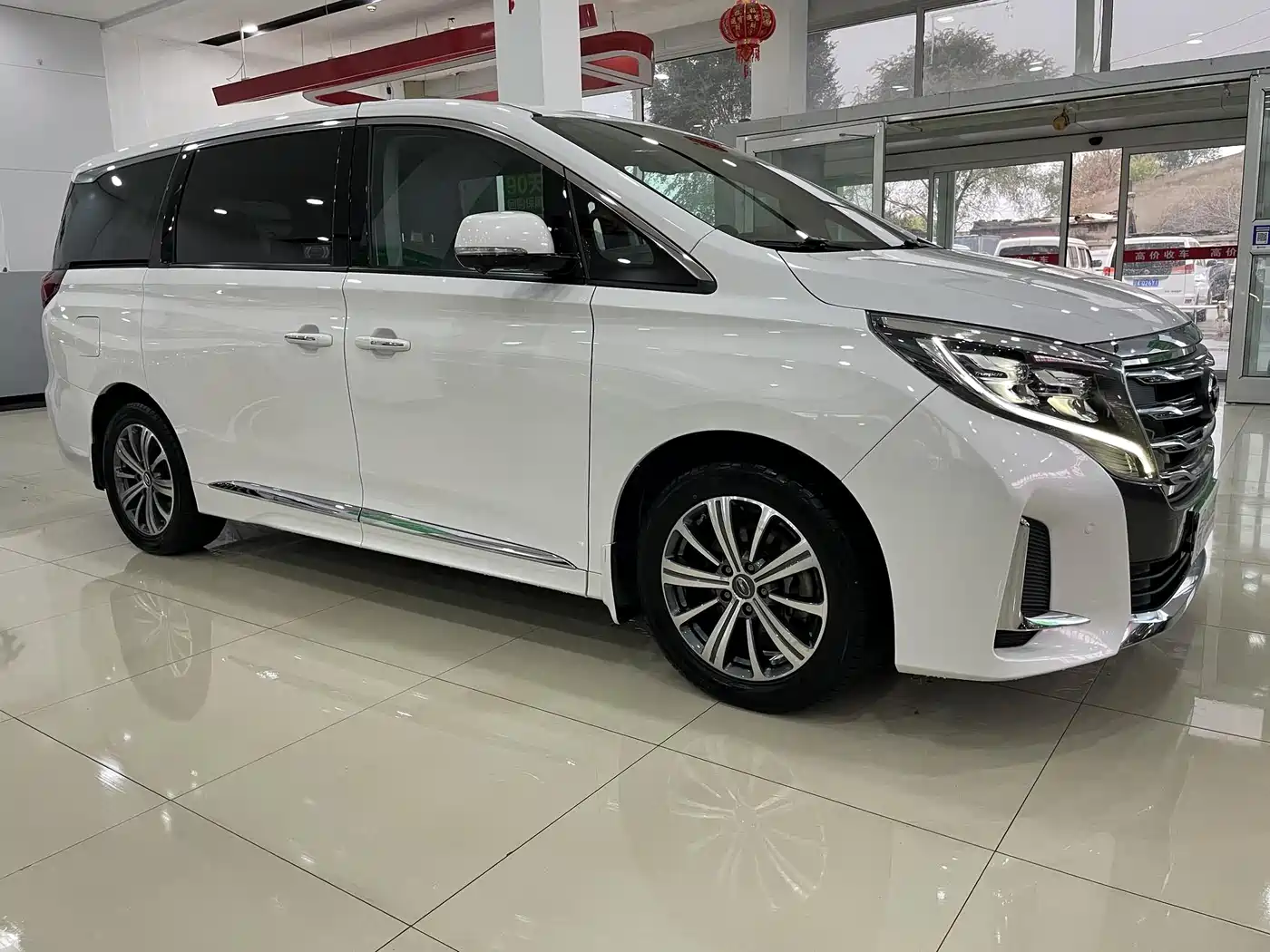 GAC Trumpchi Trumpchi M8 2020 Pilot 390T Ultimate Edition фото 3
