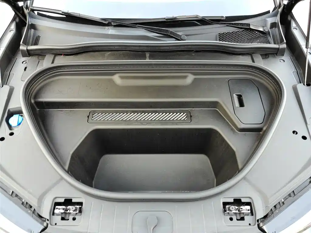 Audi Q6L e-tron 2026 2025 Model Pioneer Edition