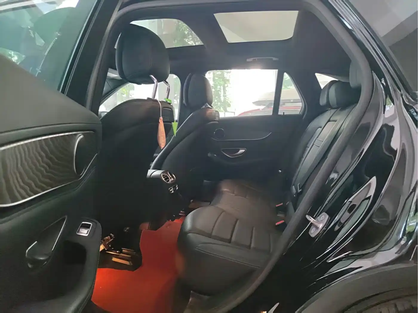 Mercedes-Benz GLC 2016 GLC 300 4MATIC Dynamic фото 5