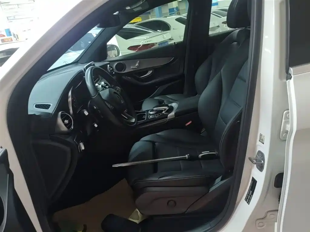 Mercedes-Benz GLC 2019 Model GLC 200 L 4MATIC фото 15