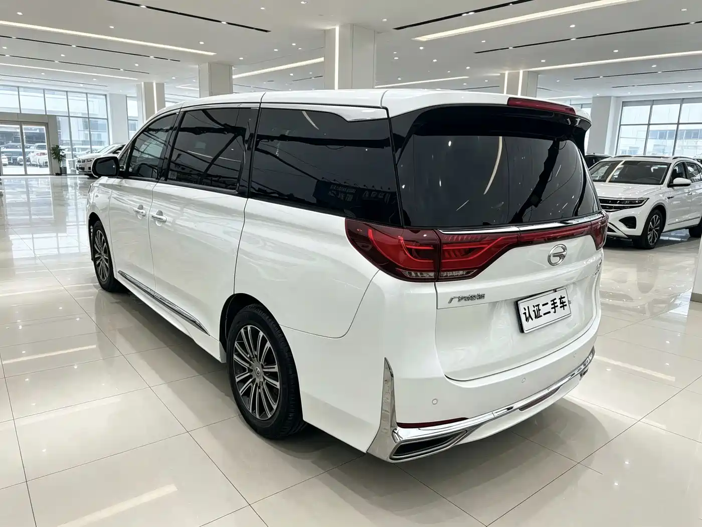 GAC Trumpchi Trumpchi M8 2021 Leading Show Series 390T Premium Edition фото 4