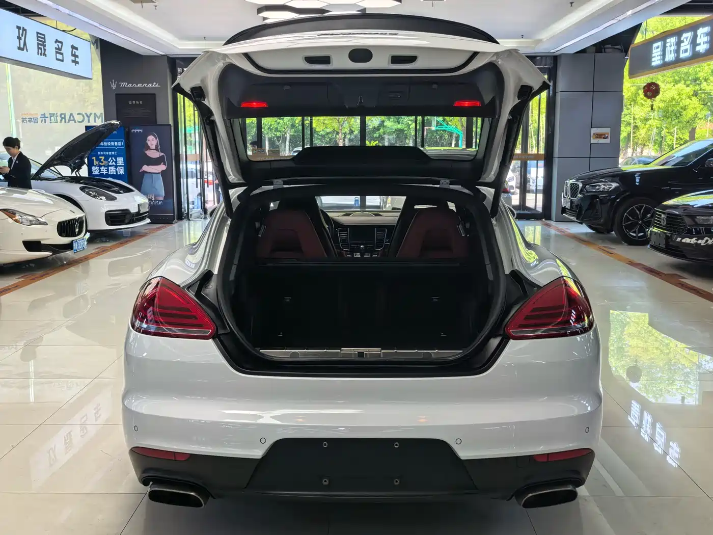 Porsche Panamera 2016 Panamera 4 Edition 3.0T фото 19