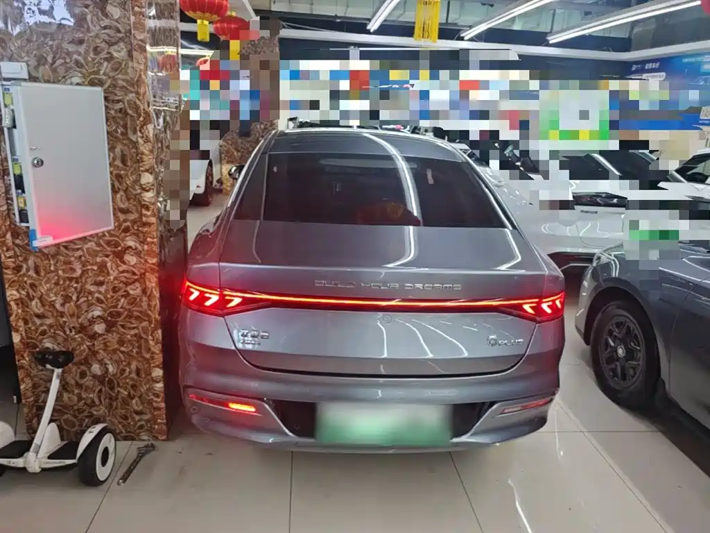 BYD Qin PLUS 2021 DM-i 55KM Flagship фото 6