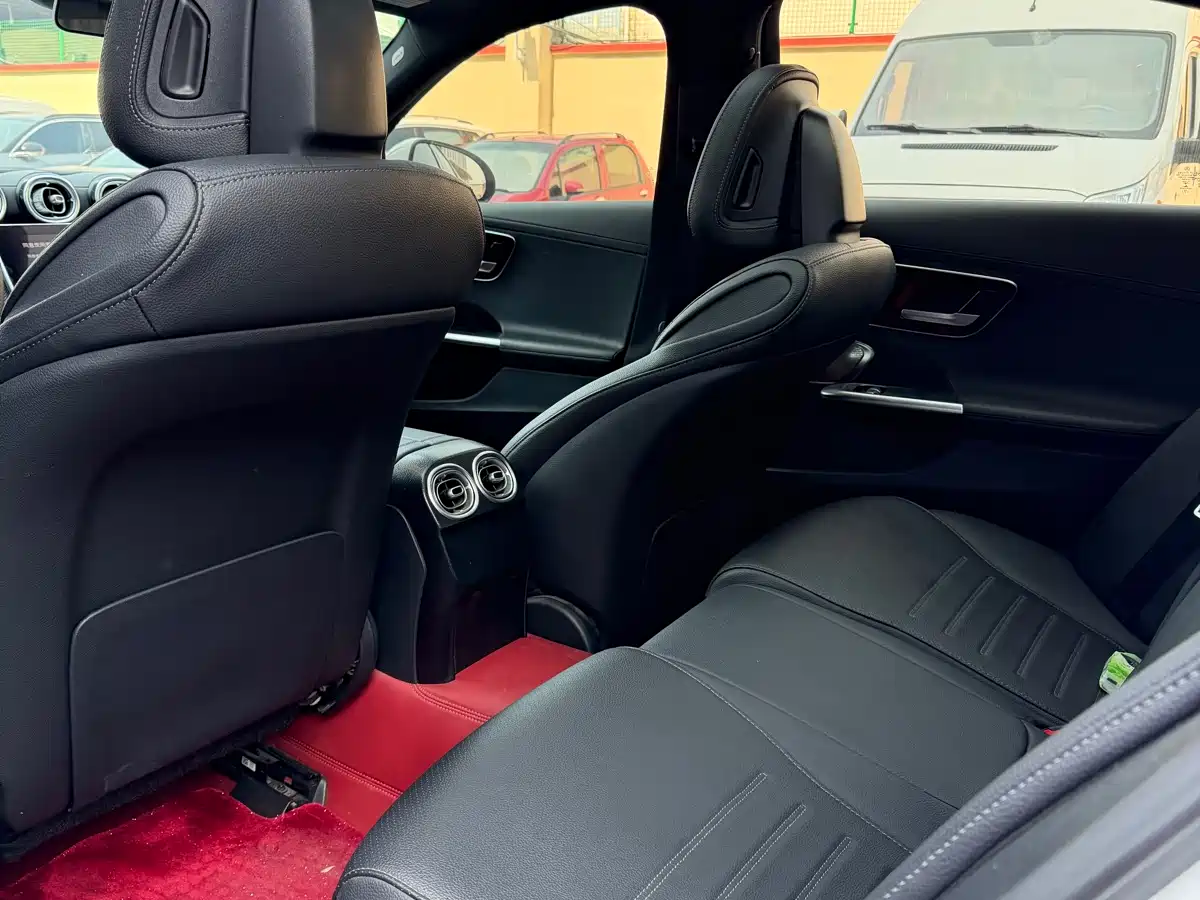 Mercedes-Benz C-Class 2023 C 260 L Sport фото 6