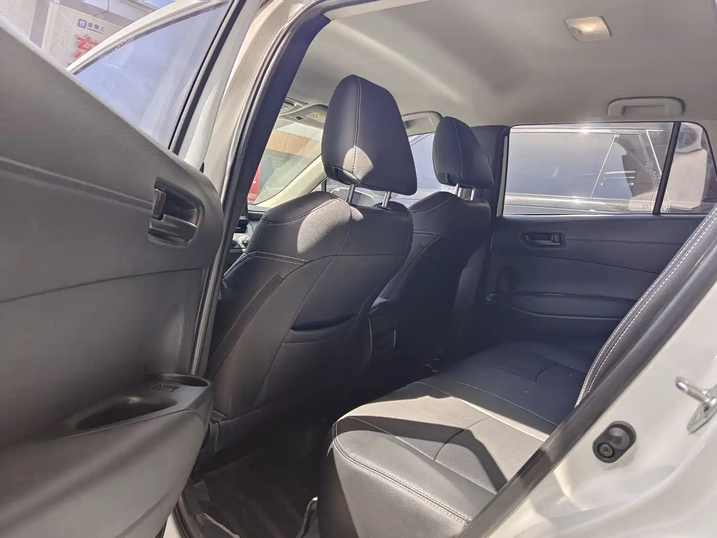 Toyota Corolla Cross 2023 2.0L Pioneer Edition фото 9