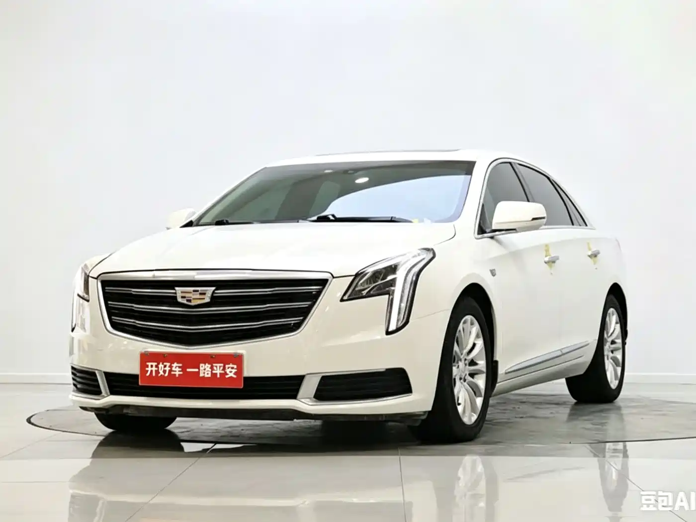 Cadillac XTS 2018 28T Technology фото 2