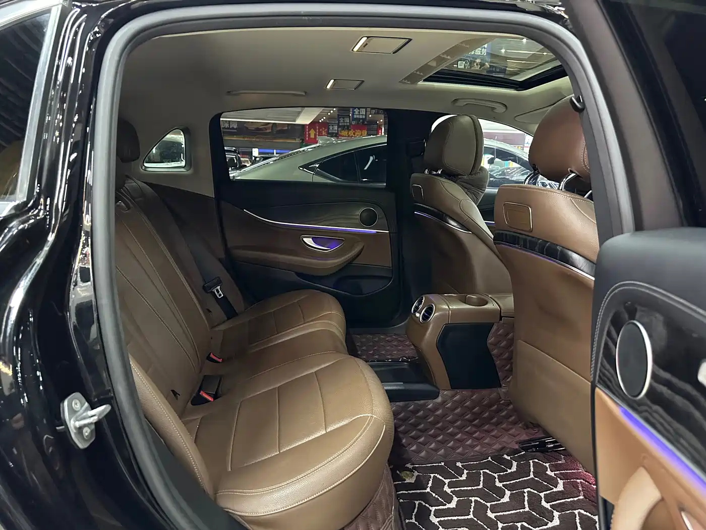 Mercedes-Benz E-Class 2018 Facelift E 200 L Sport фото 14