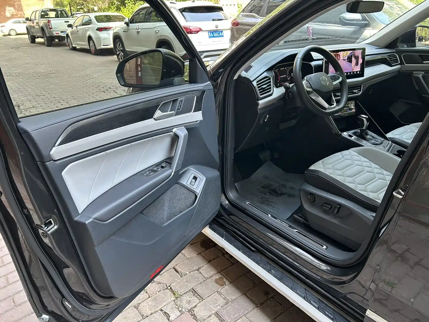 Volkswagen Tayron 2023 280TSI 2WD Luxury Plus Advanced Edition фото 6