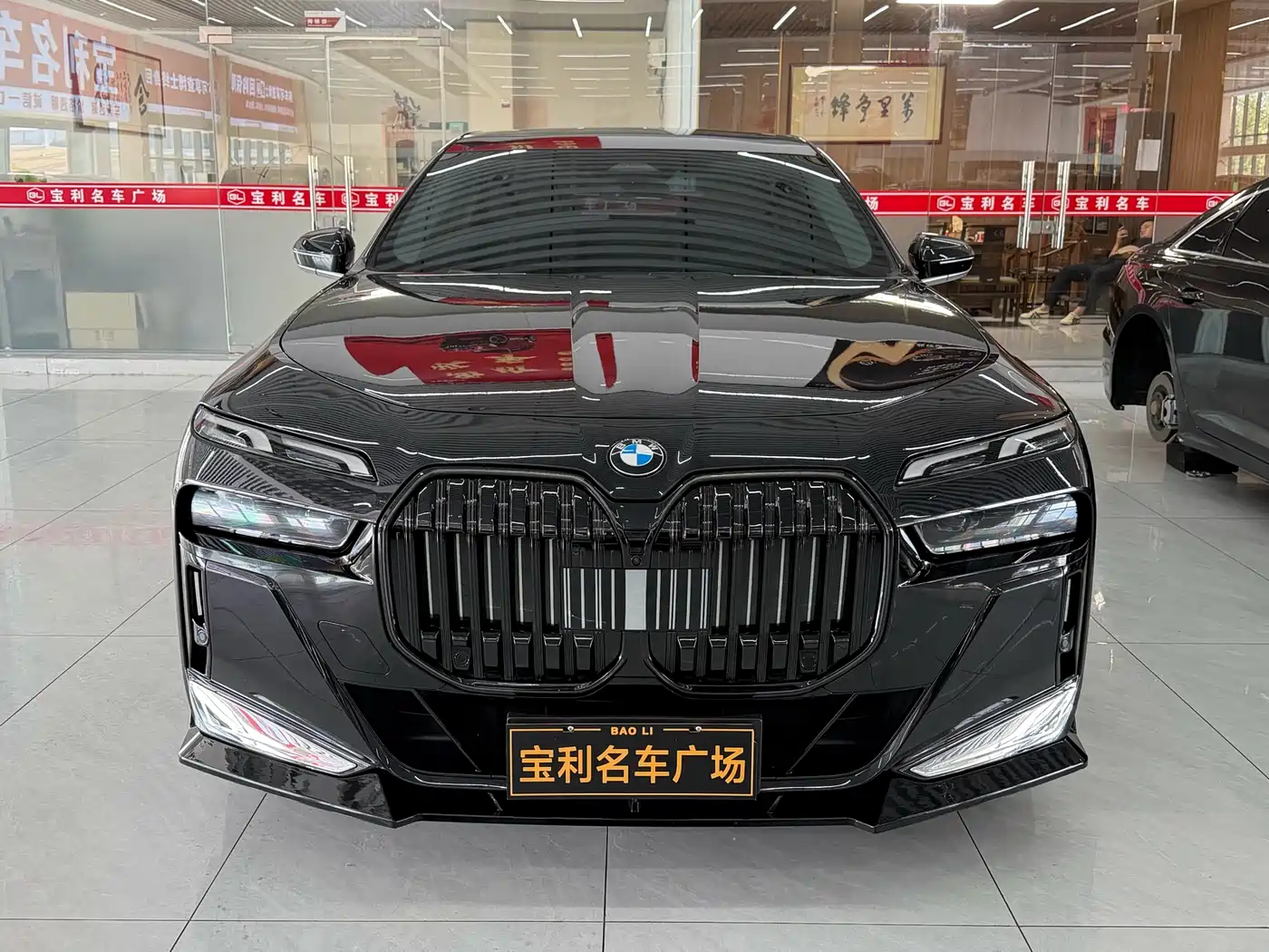 BMW 7 Series 2023 Model 735Li M Sport Package