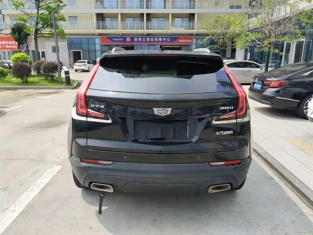 Cadillac XT4 2021 28T FWD Technology Edition фото 7