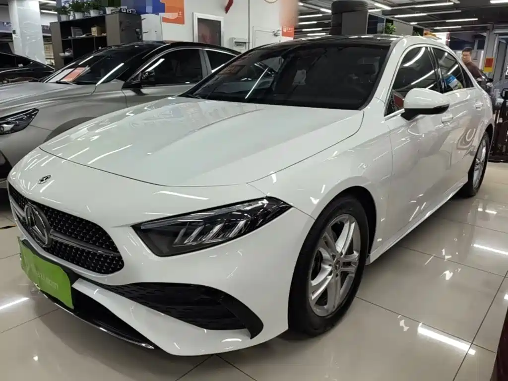 Mercedes-Benz A-Class 2024 Facelift A 180 L