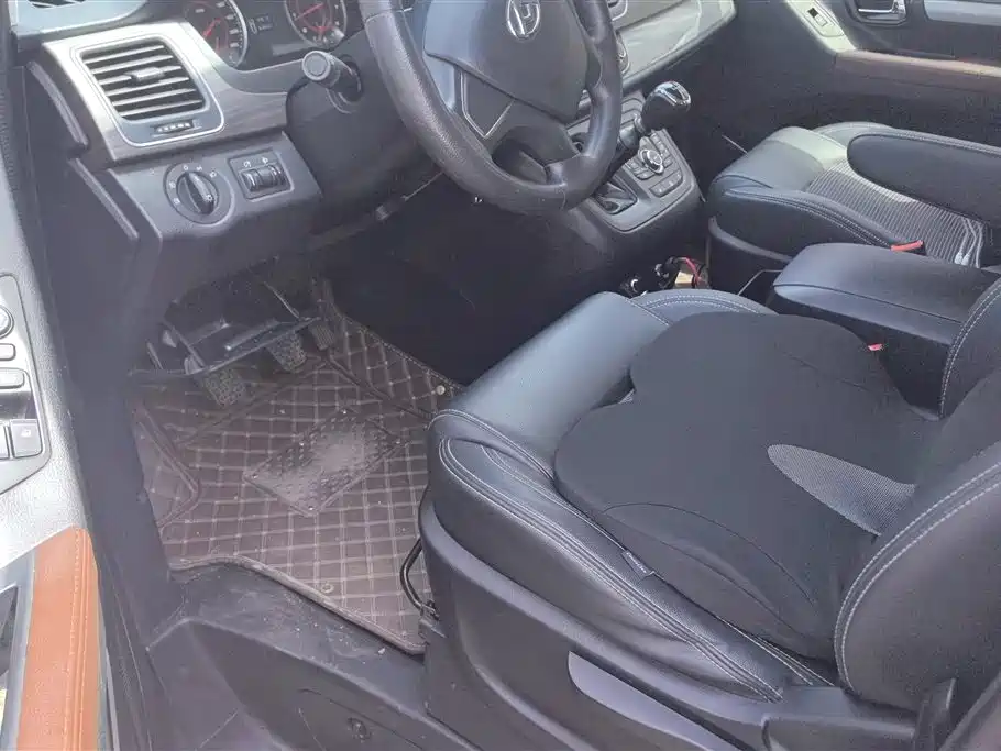 SAIC MAXUS CHASE G10