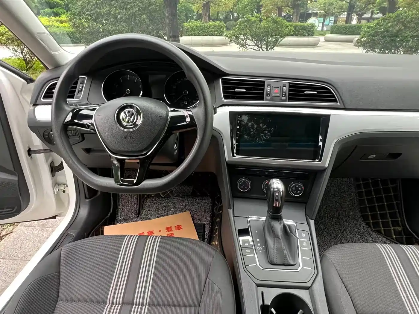 Volkswagen Lamando 2018 230TSI DSG Trend Edition фото 10