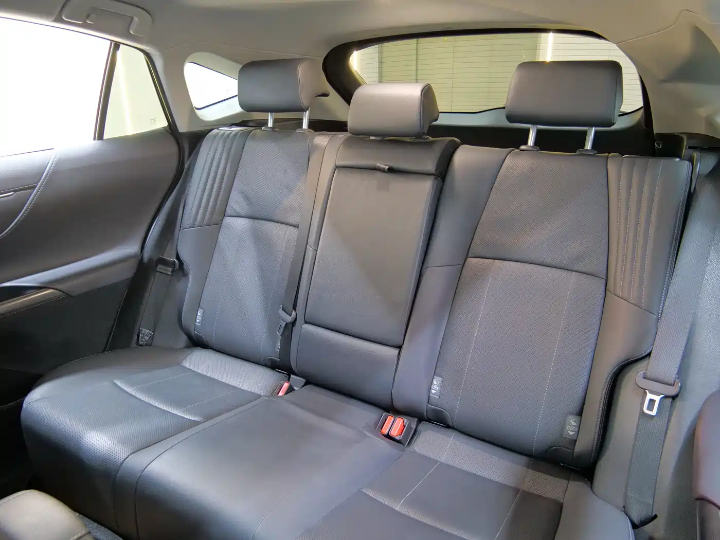 Toyota Lingfang HARRIER 2023 2.0L CVT 2WD Luxury Edition фото 14