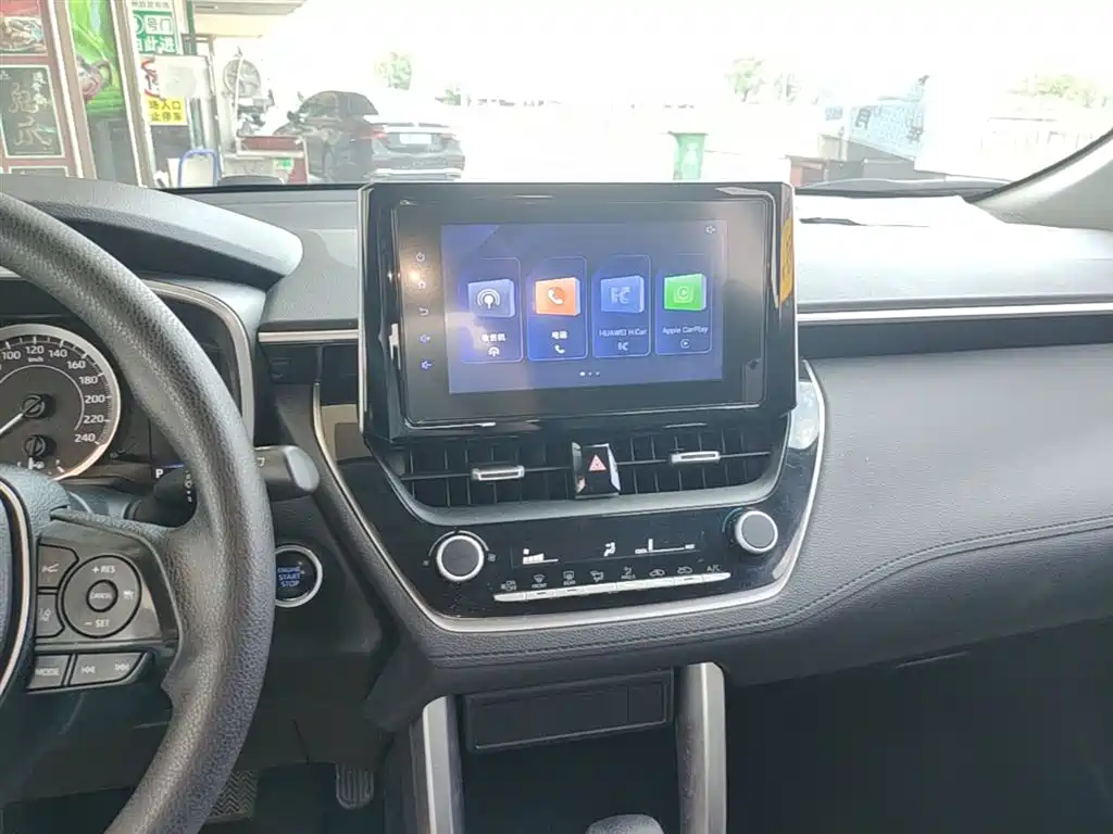 Toyota Frontlander 2022 2.0L CVT Luxury Edition фото 13