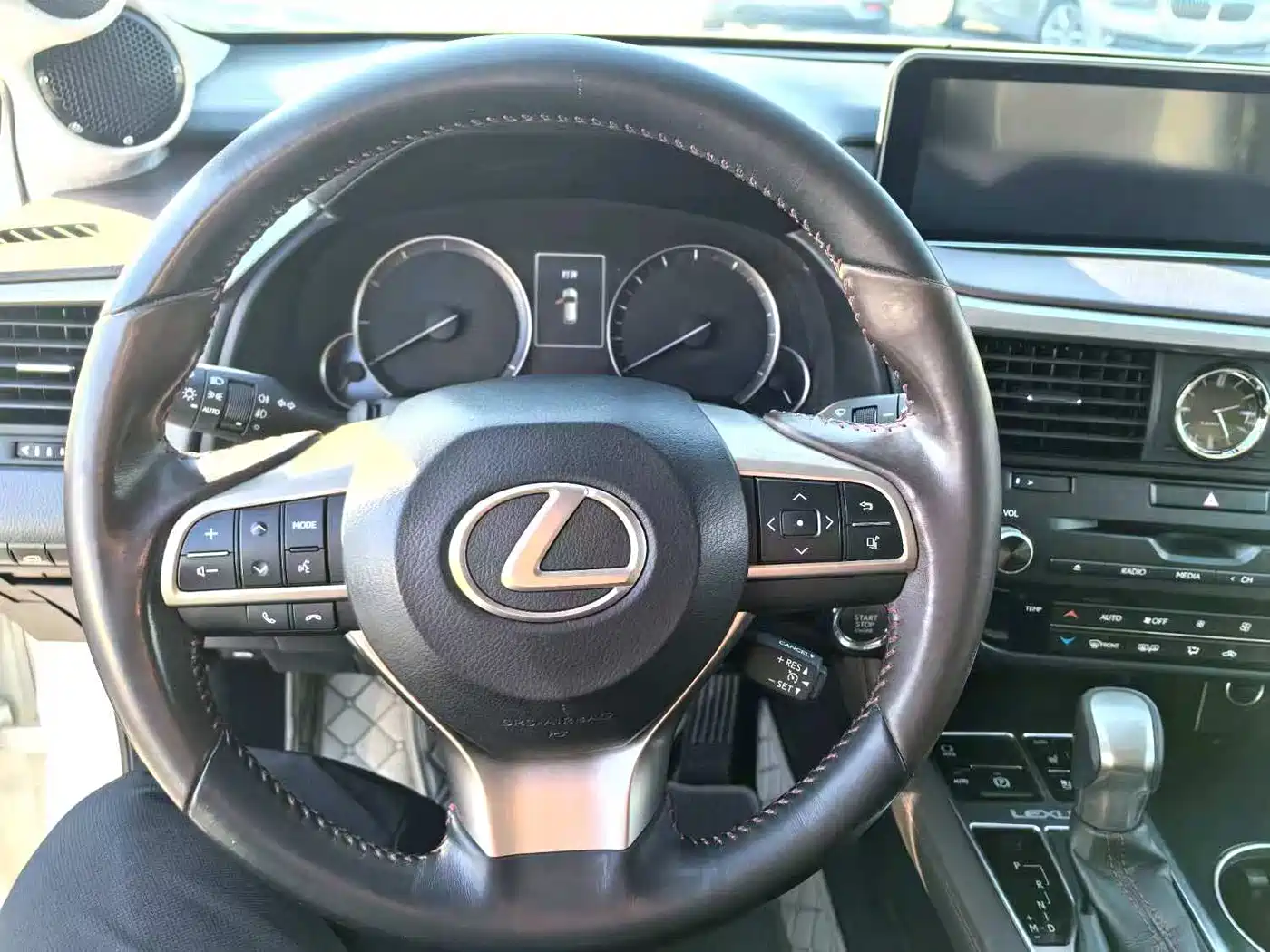 Lexus RX 2016 300 4WD Elegance Edition (China V) фото 6
