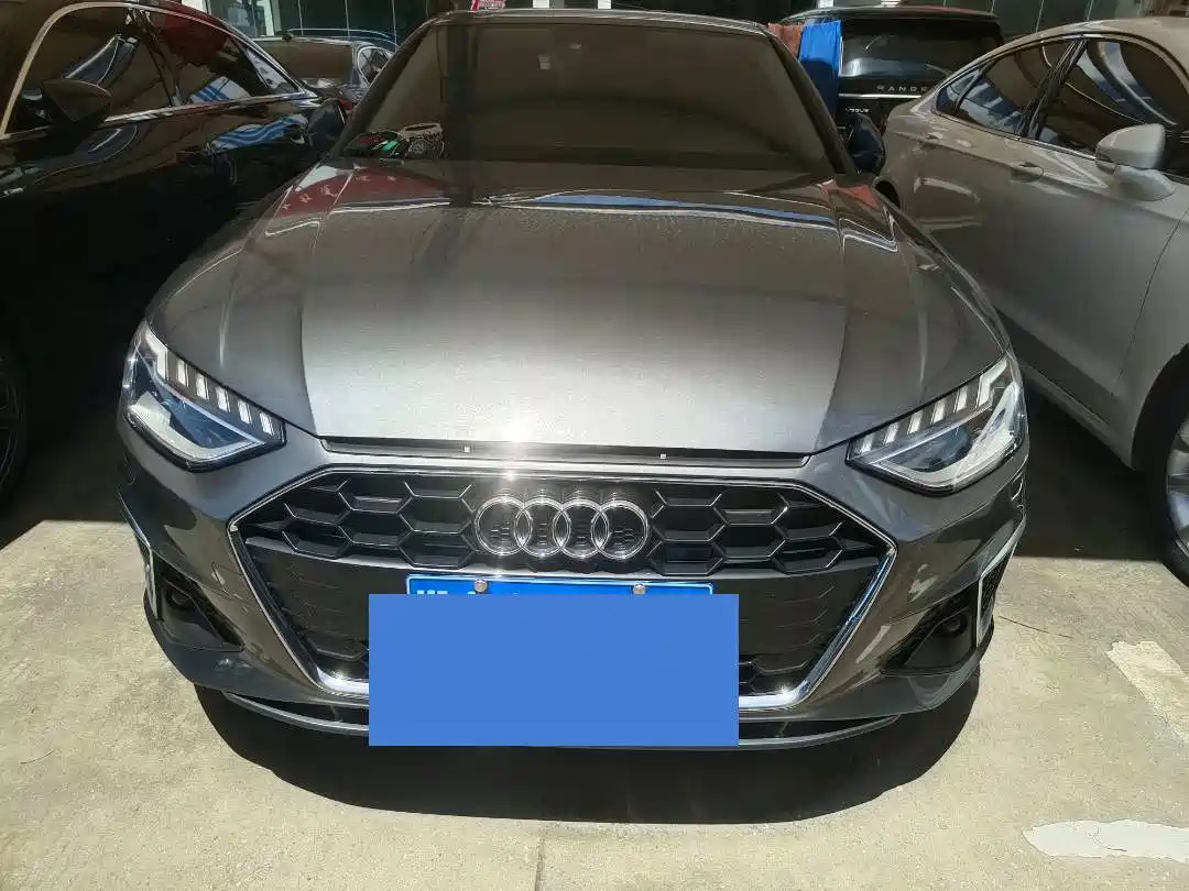 Audi A4L 2022 40 TFSI Fashion Dynamic