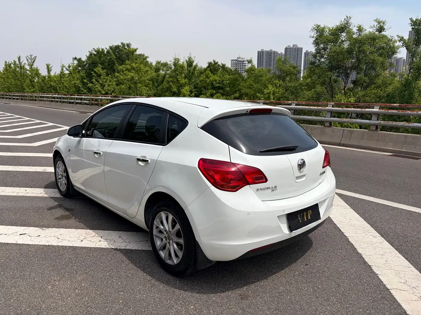 Buick Excelle 2014 XT 1.6L Automatic Fashion фото 7