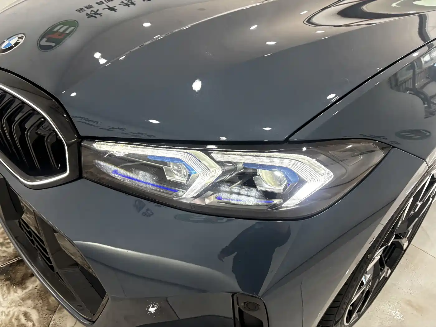 BMW 3 Series 2025 330Li Premium M Sport Night Edition фото 8