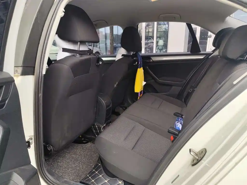Volkswagen Bora 2018 1.5L Automatic Fashion фото 4