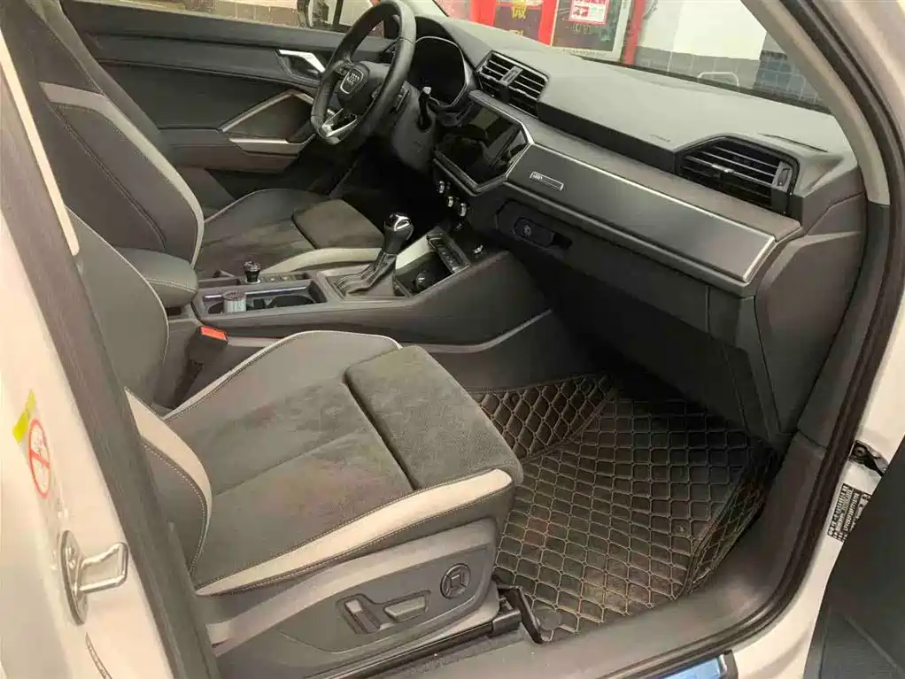 Audi Q3 2023 35 TFSI Fashion Dynamic Model (1.5T) фото 6
