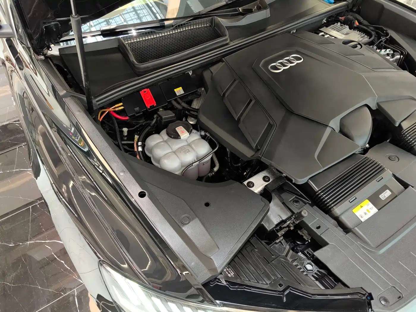 Audi Q8 2022 55 TFSI Luxury Dynamic фото 35