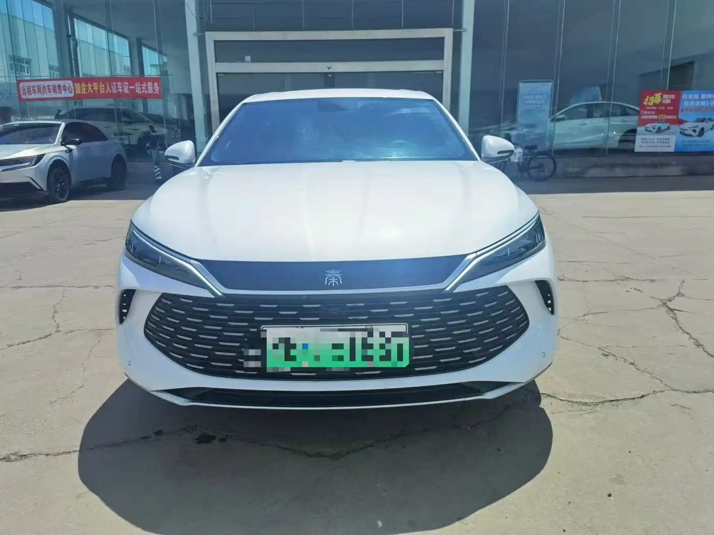 BYD Qin L 2024 DM-i 120KM Leading фото 2