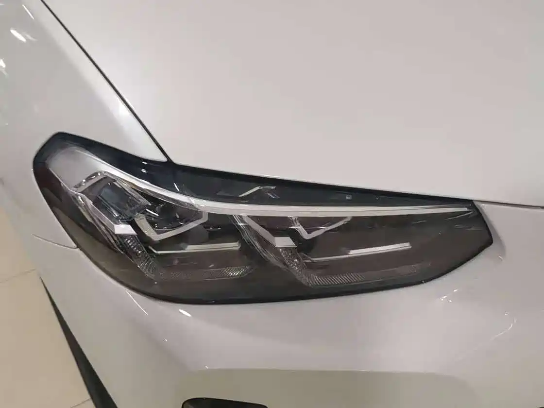 BMW iX3 2023 Leading Type фото 9
